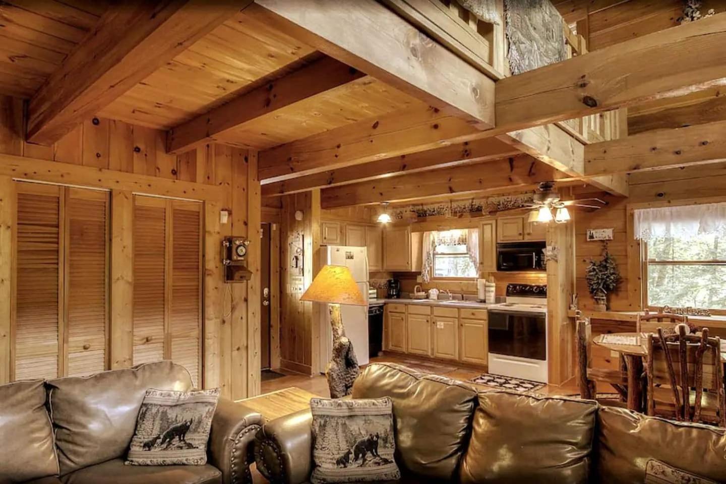 Cozy Mtn View Loft In Pigeon Forge W Amenities Pigeon Forge