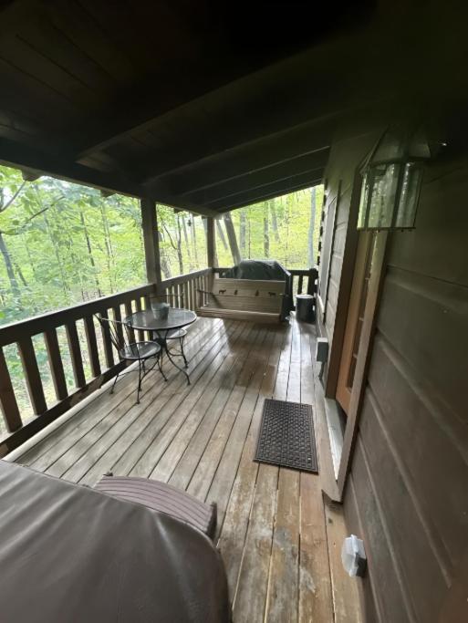 Cozy Mtn View Loft In Pigeon Forge W Amenities